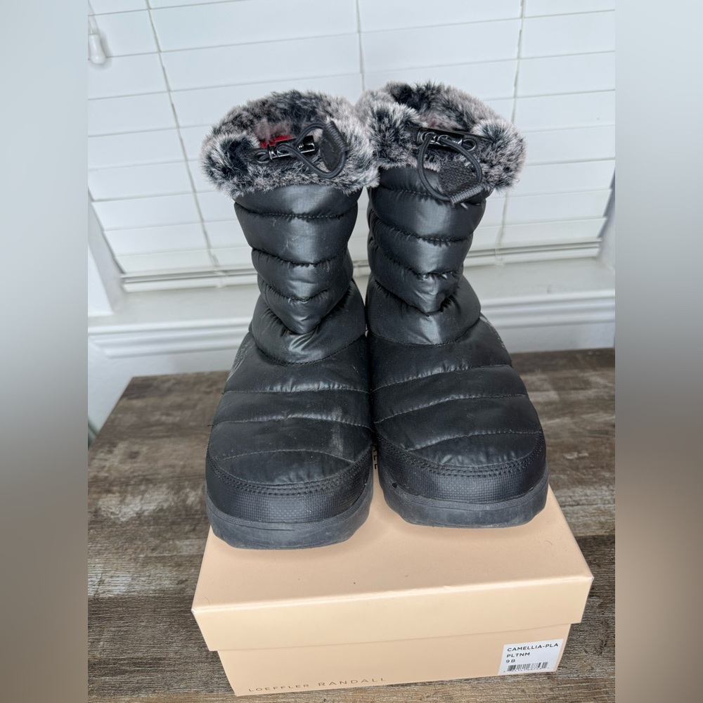 The North Face Black Fur-Lined Boots